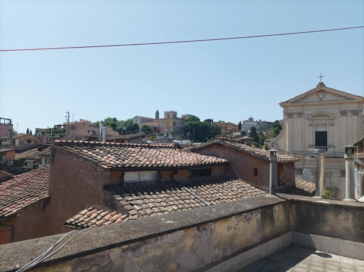 Apartment Two-room Larocca-trastevere Rom